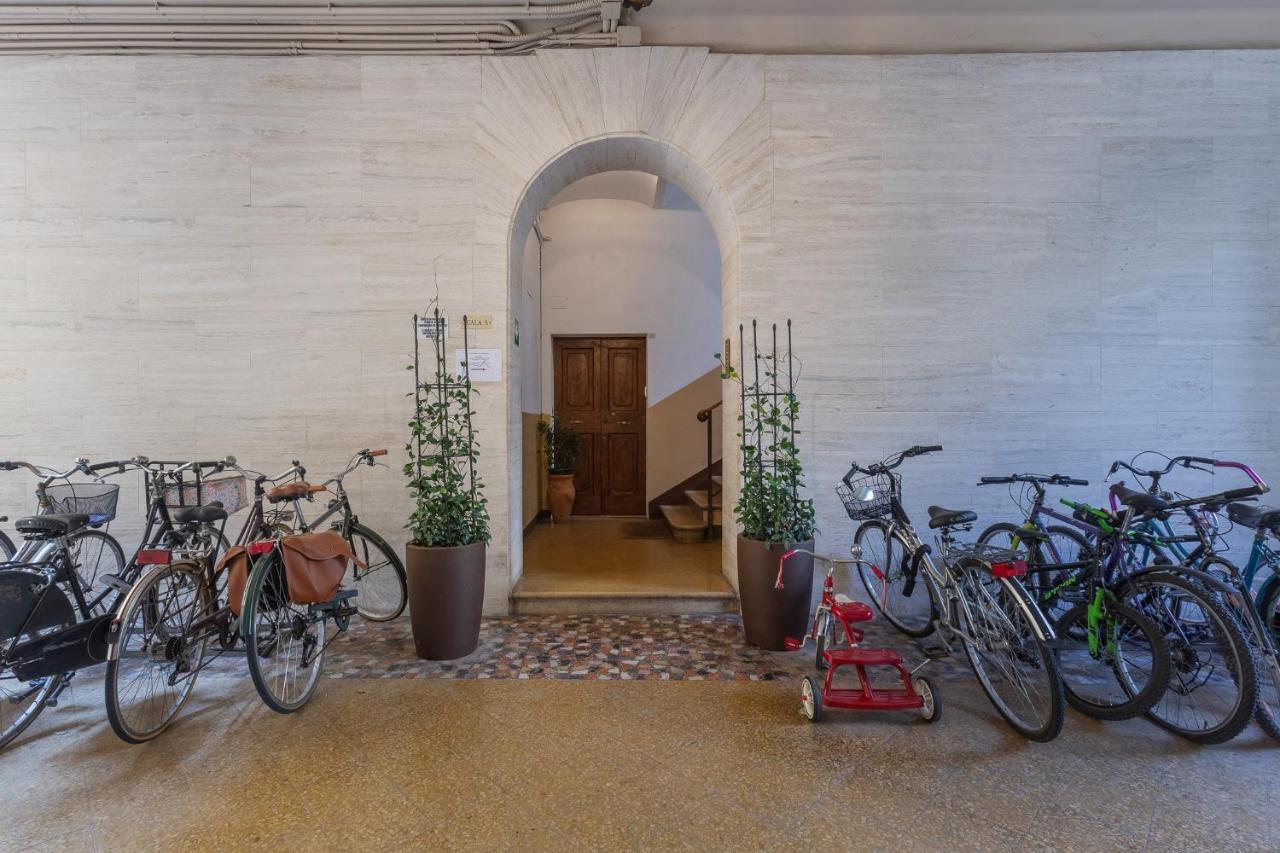 בולוניה Accademia Delle Belle Arti University Apartment מראה חיצוני תמונה